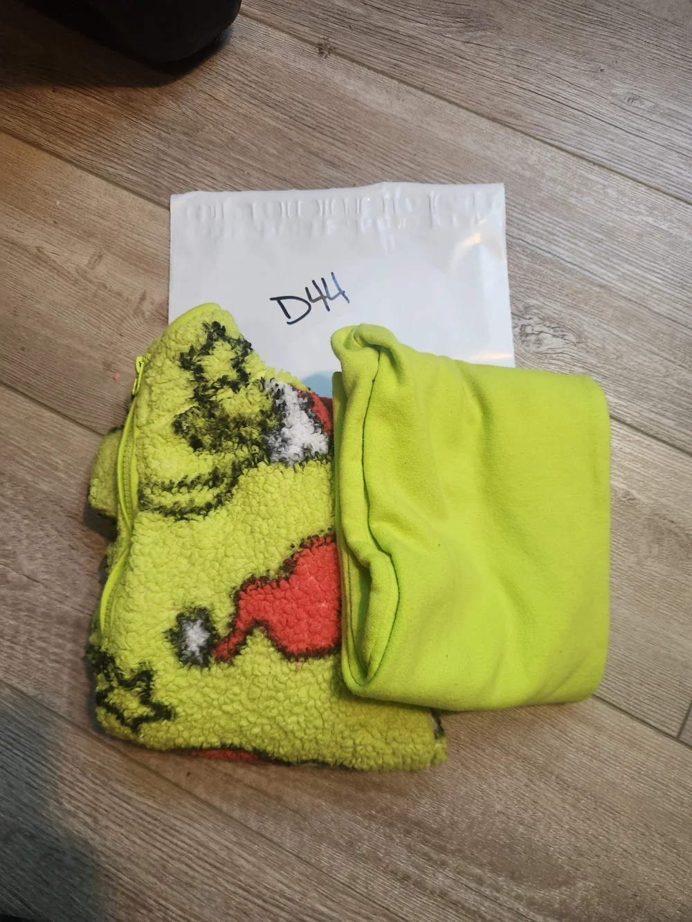 The Grinch Lime Fleece Kids Matching Set - The Grinch Brand